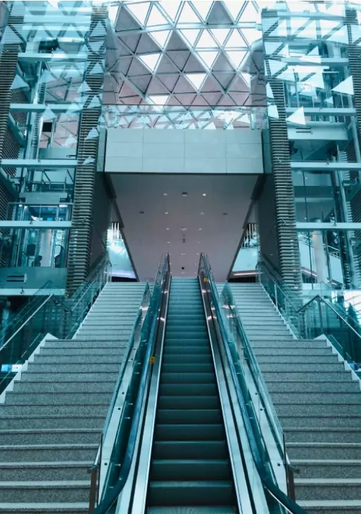 ESKALATOR VƏ TRAVOLATORLAR